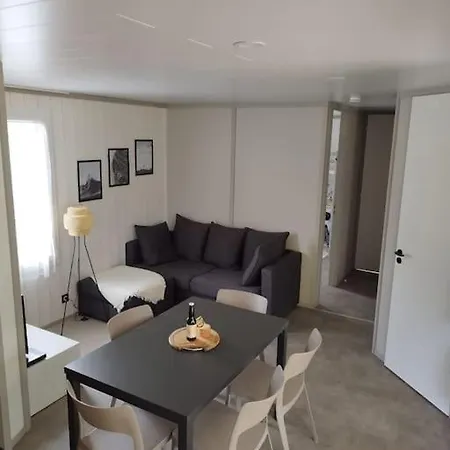 Chalet Avec Vue Sur Le Lac~la Cabane De Loic アパート ラブーエール