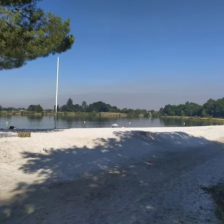 アパート Chalet Avec Vue Sur Le Lac~la Cabane De Loic ラブーエール