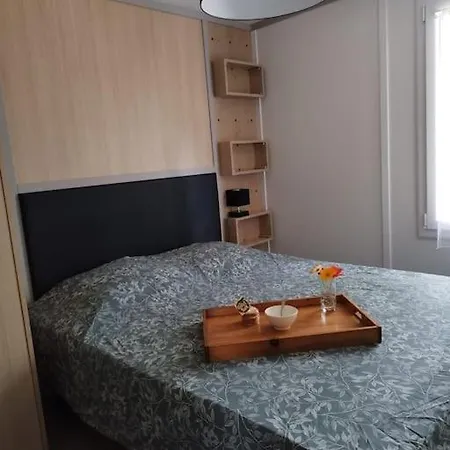 Chalet Avec Vue Sur Le Lac~la Cabane De Loic *