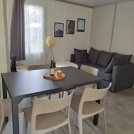 アパート Chalet Avec Vue Sur Le Lac~la Cabane De Loic ラブーエール